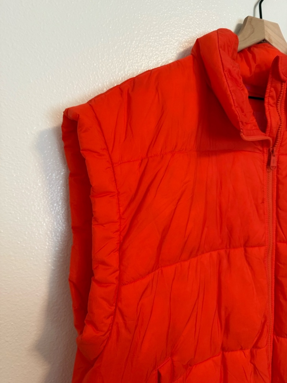 FP Movement - In A Bubble Puffer Flame Orange Red Oversized Zip Vest - Large - Picture 6 of 15